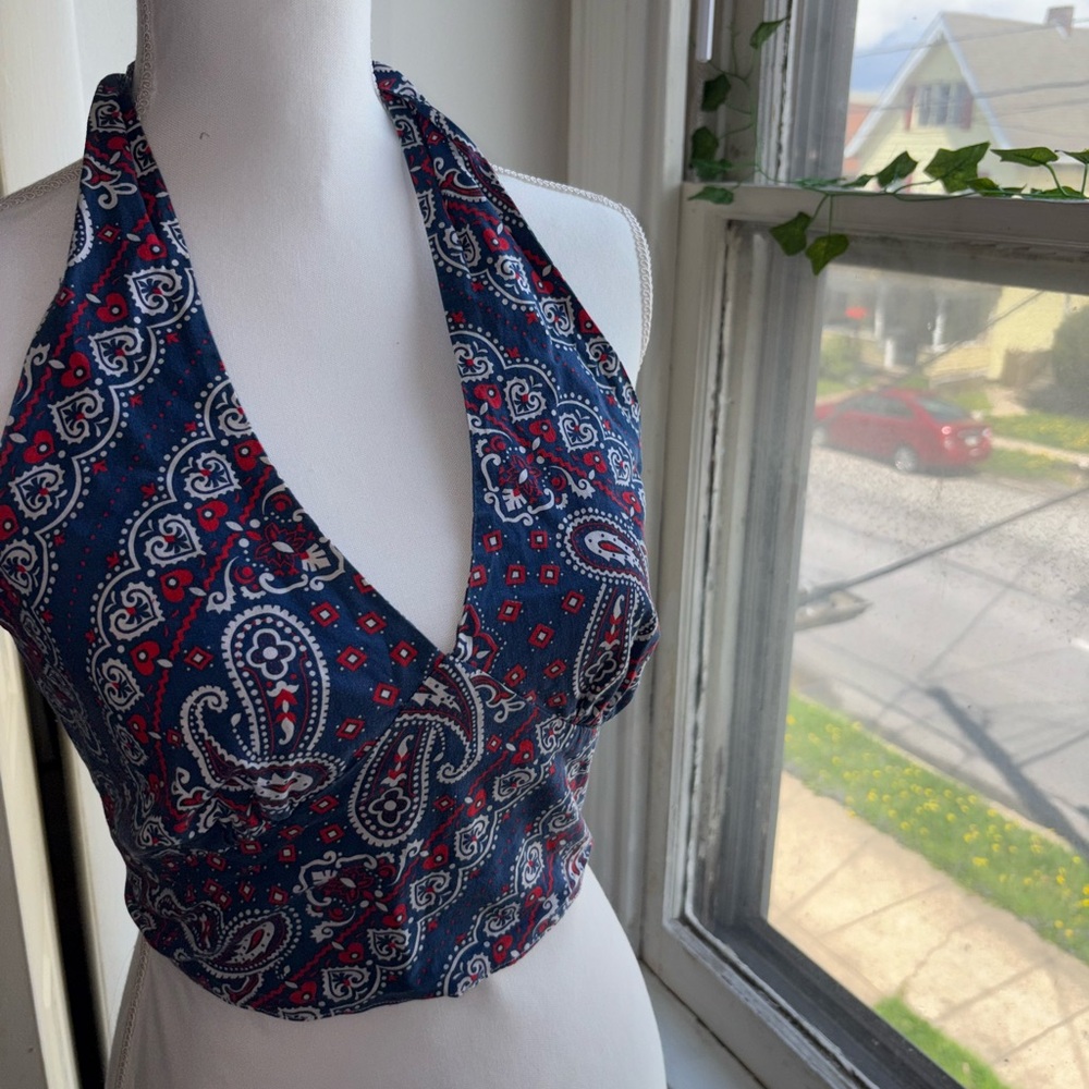 Paisley Print Tie-Front Crop Top